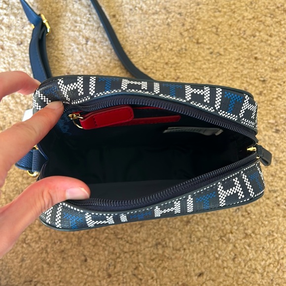 Tommy Hilfiger crossbody - Picture 5 of 5
